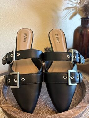 Esprit black buckle mule sandals size 7.5